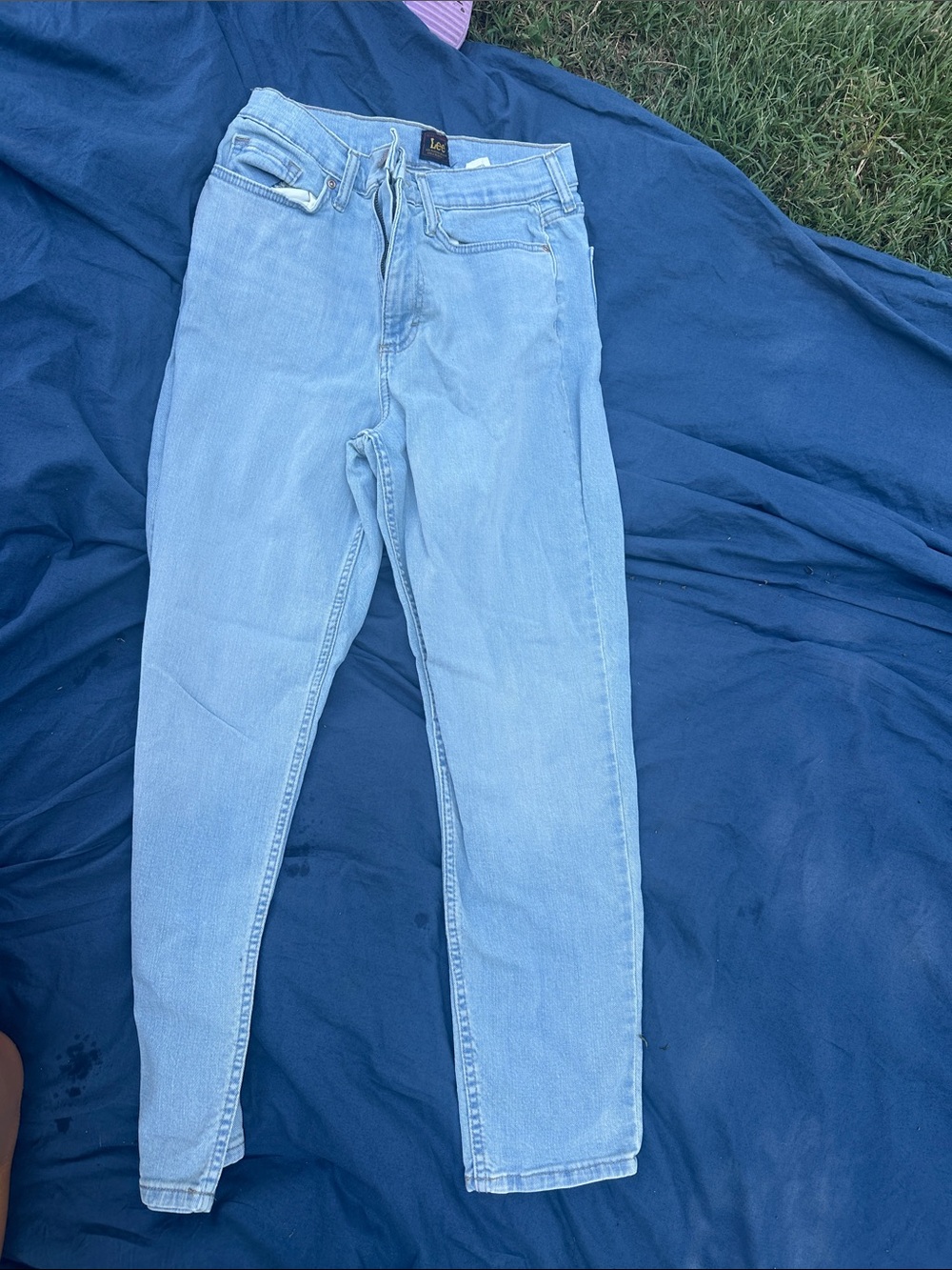 Lee Women’s high wasted straight Jean
